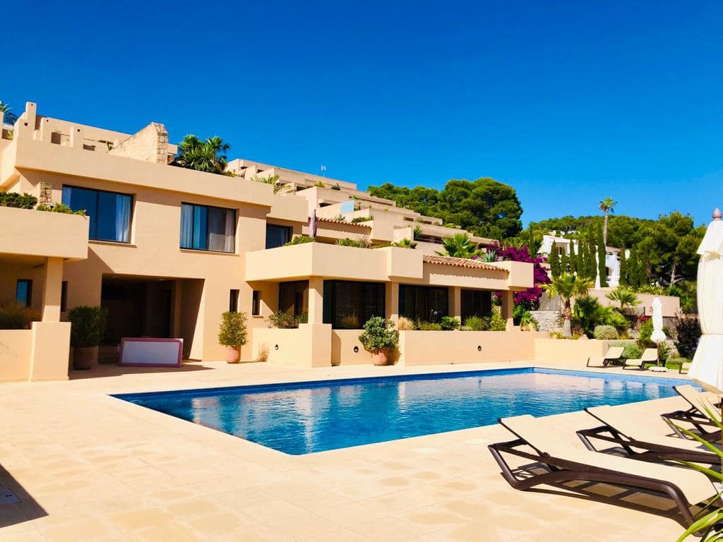 Apartamento de 3 habitaciones en San Jose / Sant Josep de Sa Talaia en alquiler con piscina - 4.800 € (Ref: 10097288)