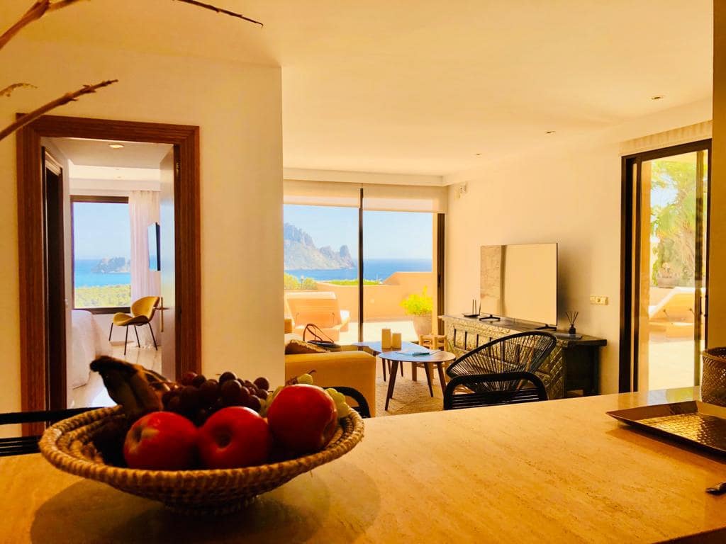 Apartamento de 3 habitaciones en San Jose / Sant Josep de Sa Talaia en alquiler con piscina - 4.800 € (Ref: 10097288)