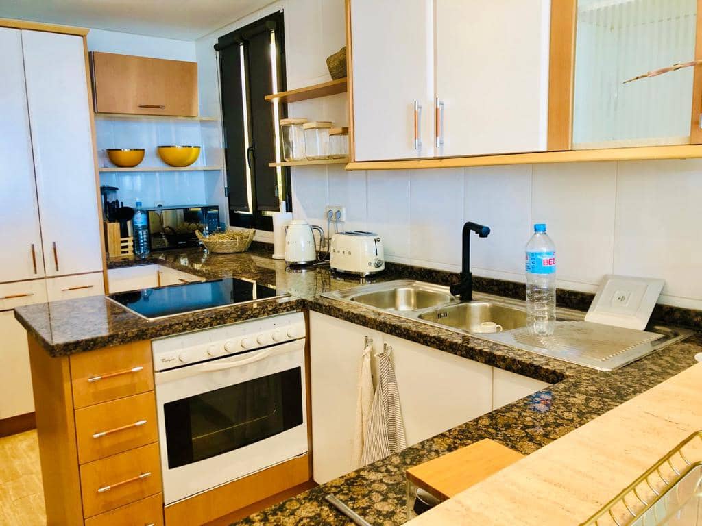 Apartamento de 3 habitaciones en San Jose / Sant Josep de Sa Talaia en alquiler con piscina - 4.800 € (Ref: 10097288)