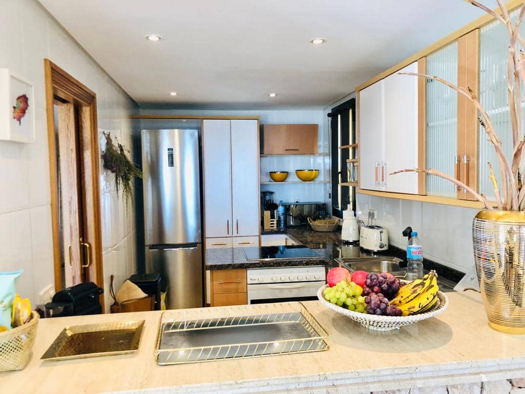 Apartamento de 3 habitaciones en San Jose / Sant Josep de Sa Talaia en alquiler con piscina - 4.800 € (Ref: 10097288)