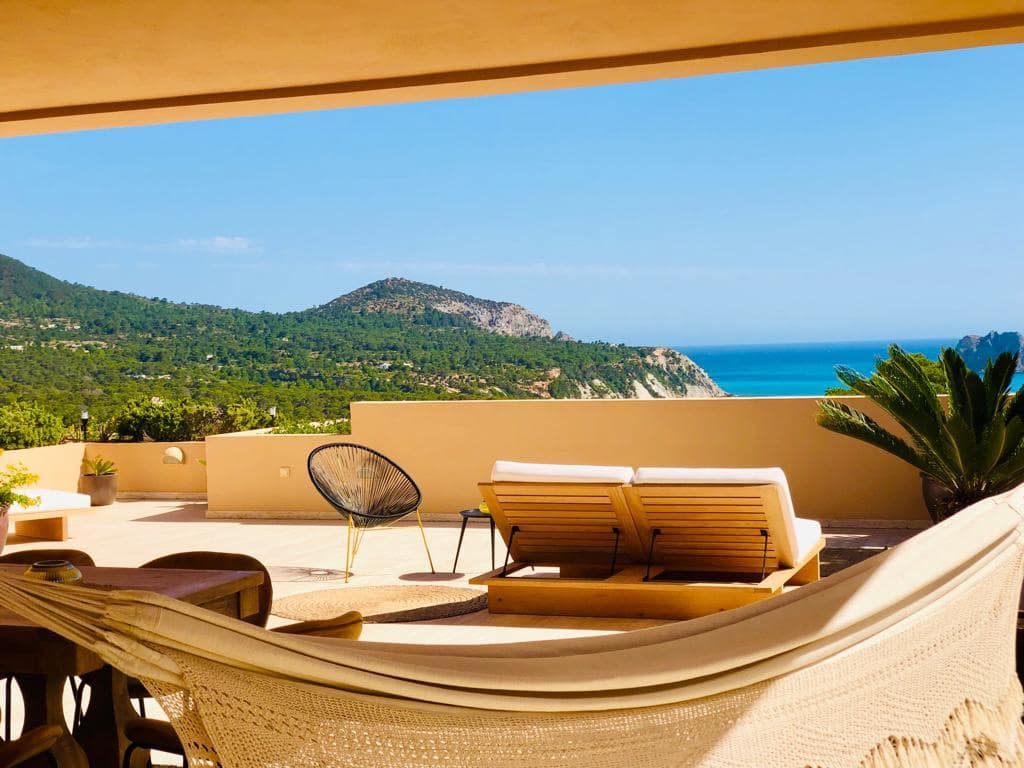 Apartamento de 3 habitaciones en San Jose / Sant Josep de Sa Talaia en alquiler con piscina - 4.800 € (Ref: 10097288)