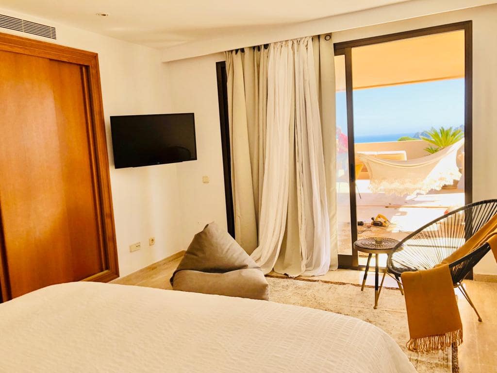 Apartamento de 3 habitaciones en San Jose / Sant Josep de Sa Talaia en alquiler con piscina - 4.800 € (Ref: 10097288)