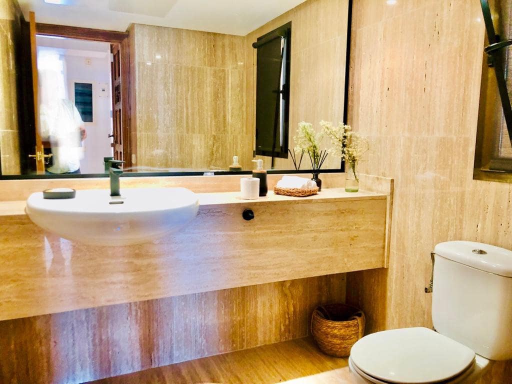 Apartamento de 3 habitaciones en San Jose / Sant Josep de Sa Talaia en alquiler con piscina - 4.800 € (Ref: 10097288)