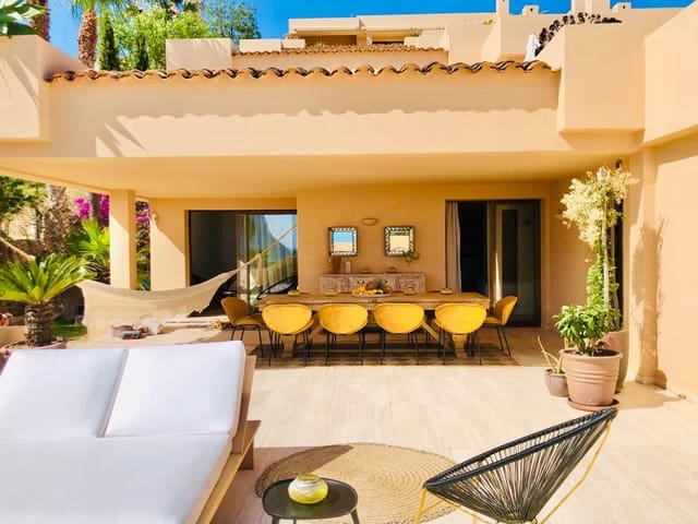 Apartamento de 3 habitaciones en San Jose / Sant Josep de Sa Talaia en alquiler con piscina - 4.800 € (Ref: 10097288)