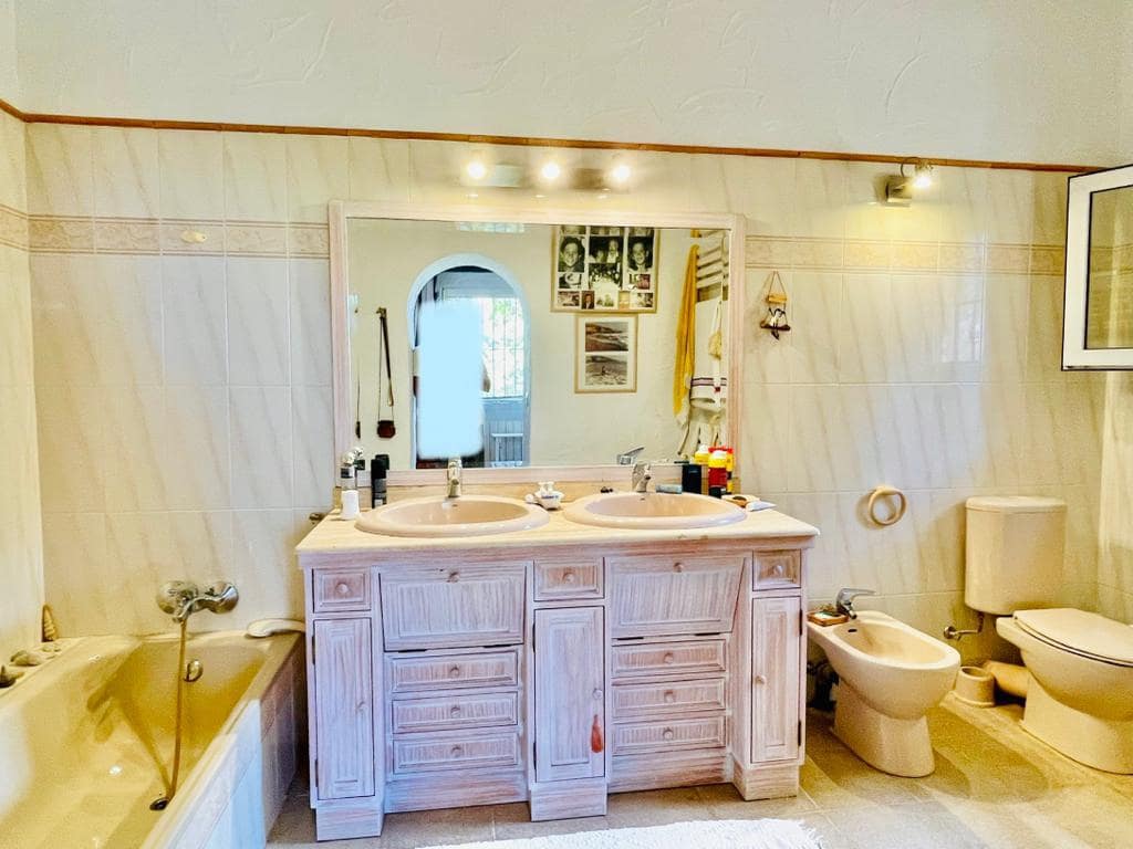 5 soveværelse Villa til salg i San Jose / Sant Josep de Sa Talaia med swimmingpool garage - € 4.950.000 (Ref: 7126006)