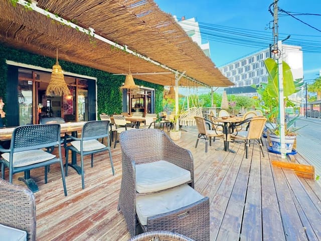 Kommersiell til leie i San Jose / Sant Josep de Sa Talaia - € 2 500 (Ref: 8494381)