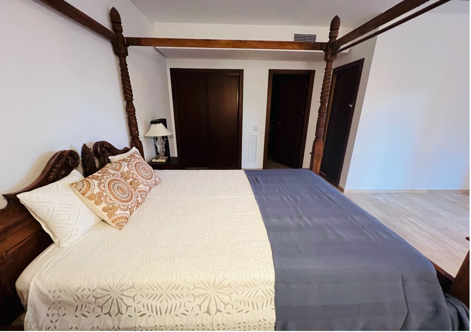 3 soveværelse Lejlighed til leje i San Jose / Sant Josep de Sa Talaia med swimmingpool garage - € 7.500 (Ref: 8664190)