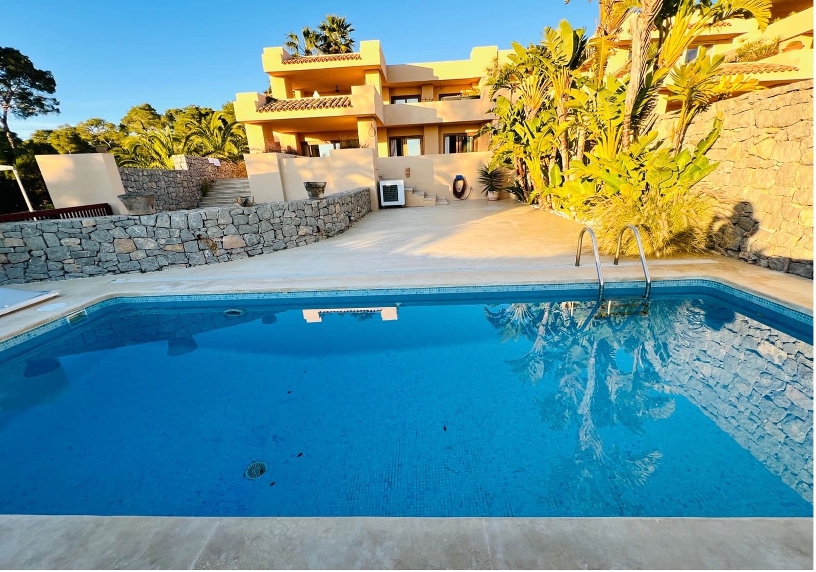 3 soveværelse Lejlighed til leje i San Jose / Sant Josep de Sa Talaia med swimmingpool garage - € 7.500 (Ref: 8664190)