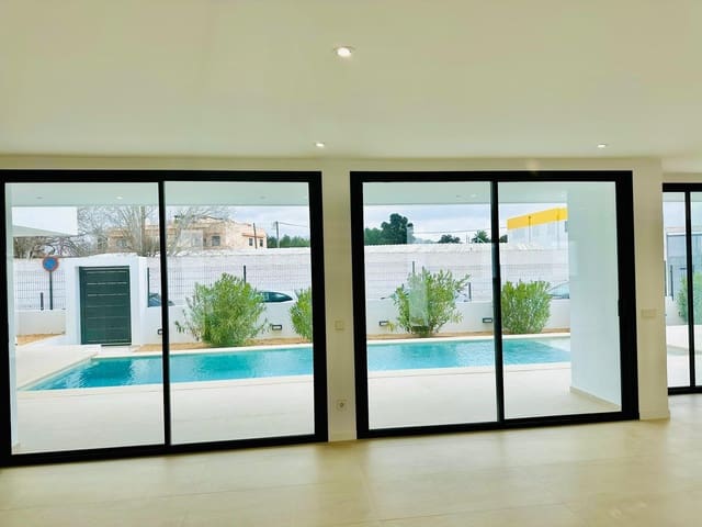 5 soveværelse Villa til salg i Sant Antoni de Portmany med swimmingpool garage - € 1.595.000 (Ref: 8854335)