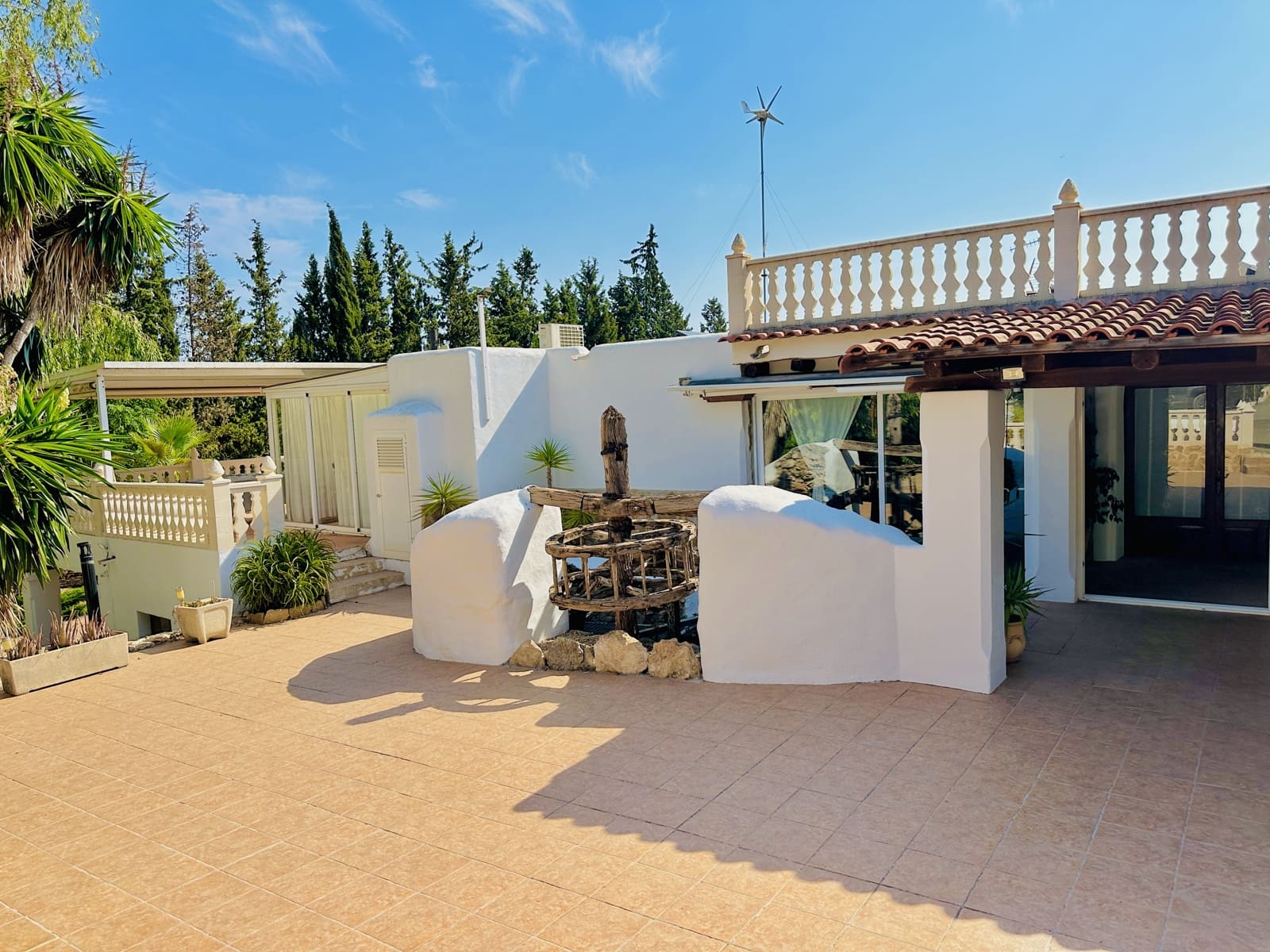 6 soveværelse Finca/Landehus til salg i Sant Joan de Labritja med swimmingpool garage - € 2.300.000 (Ref: 9165418)