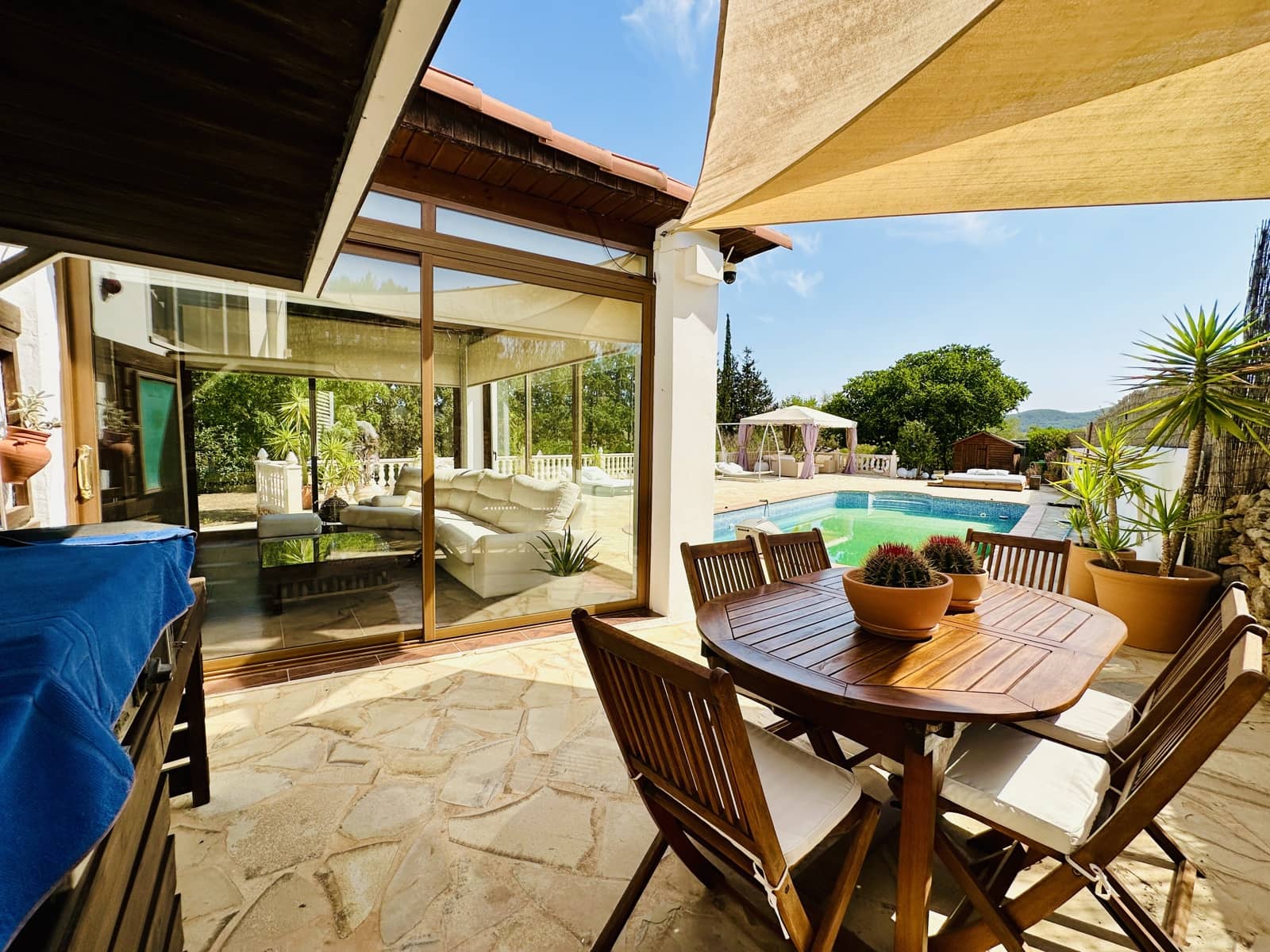 6 soveværelse Finca/Landehus til salg i Sant Joan de Labritja med swimmingpool garage - € 2.300.000 (Ref: 9165418)