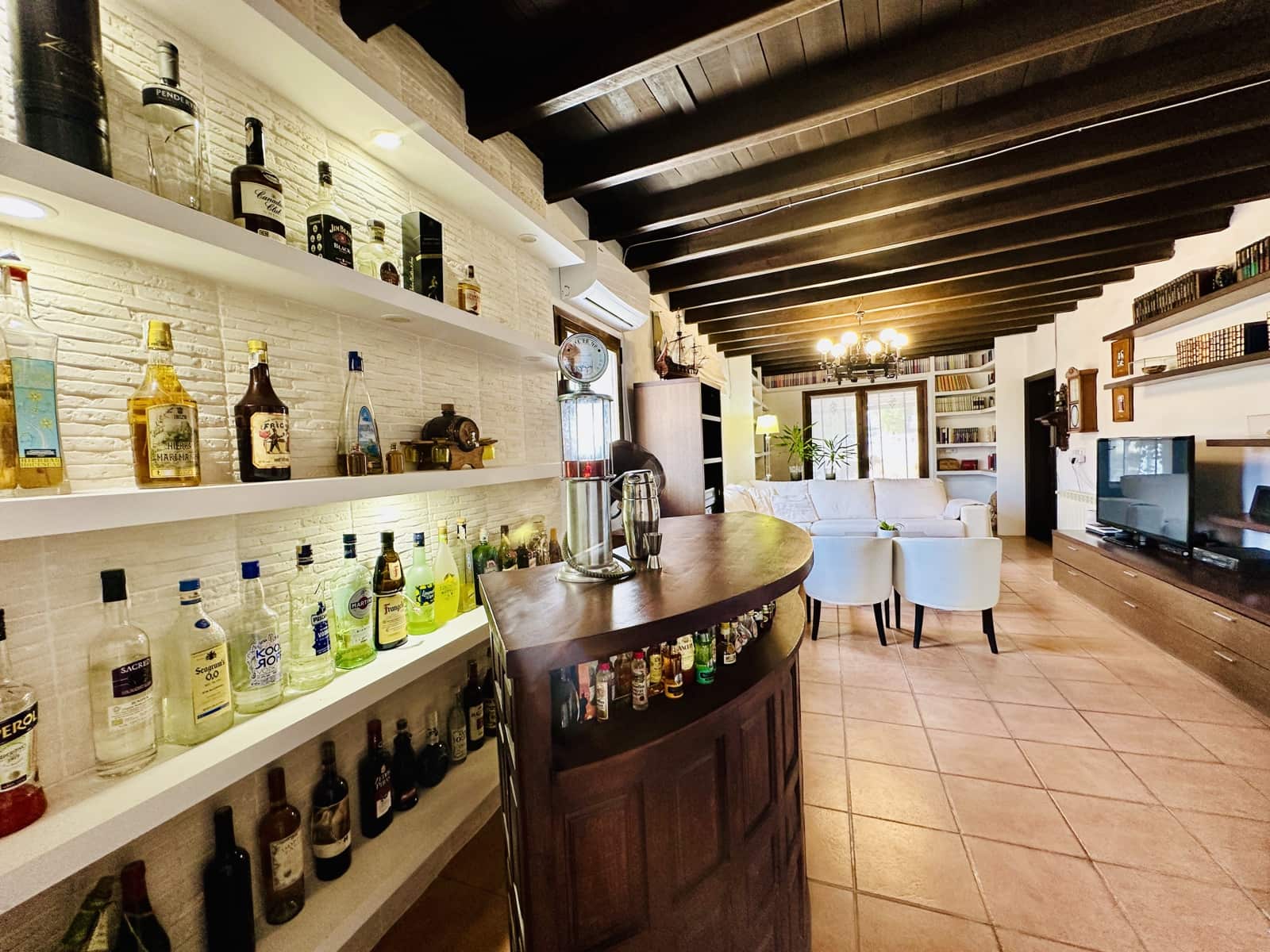 6 soveværelse Finca/Landehus til salg i Sant Joan de Labritja med swimmingpool garage - € 2.300.000 (Ref: 9165418)