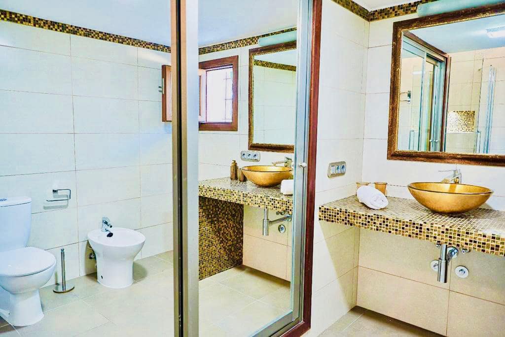 5 camera da letto Villa da affittare in Santa Eulalia / Santa Eularia con piscina garage - 10.500 € (Rif: 9341749)