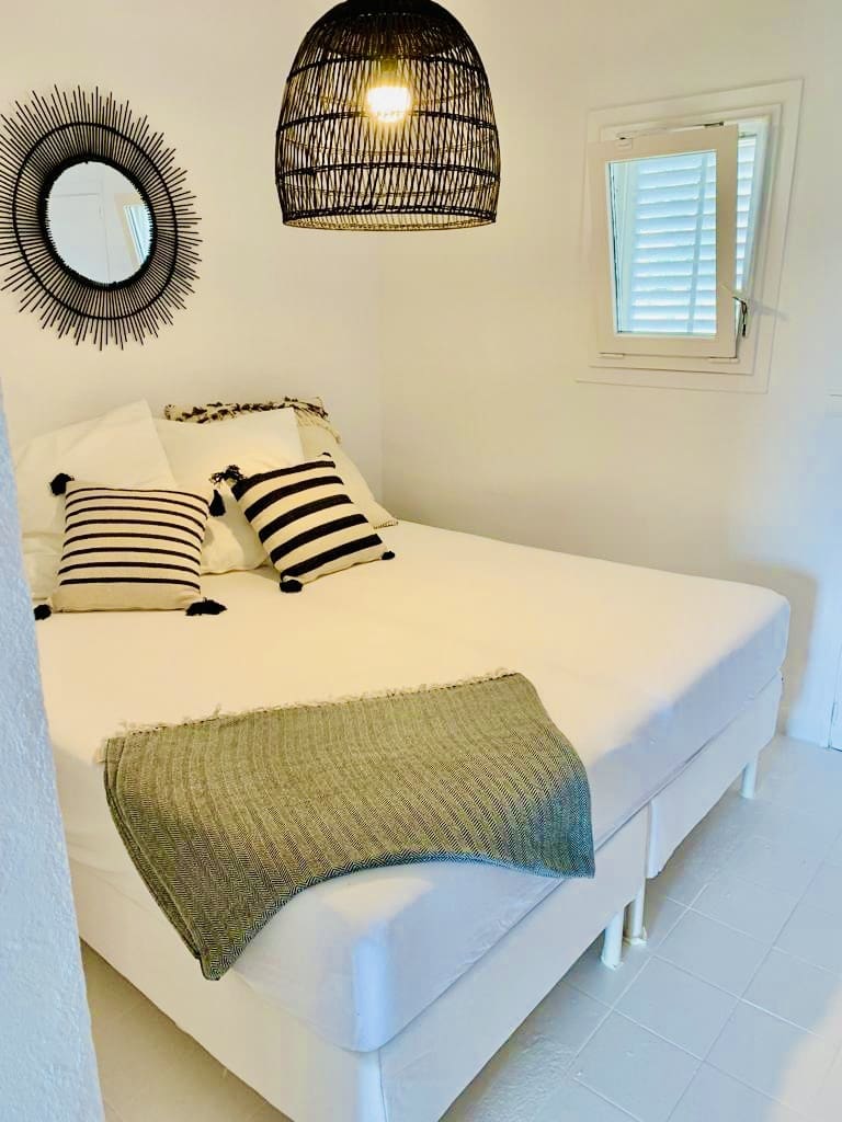 1 soveværelse Lejlighed til salg i San Jose / Sant Josep de Sa Talaia med swimmingpool - € 440.000 (Ref: 9388835)