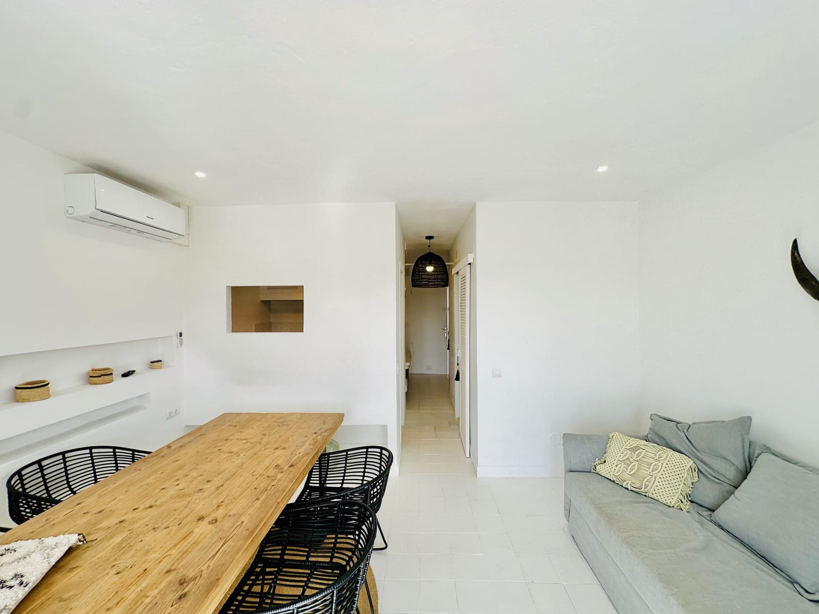 1 soveværelse Lejlighed til salg i San Jose / Sant Josep de Sa Talaia med swimmingpool - € 440.000 (Ref: 9388835)