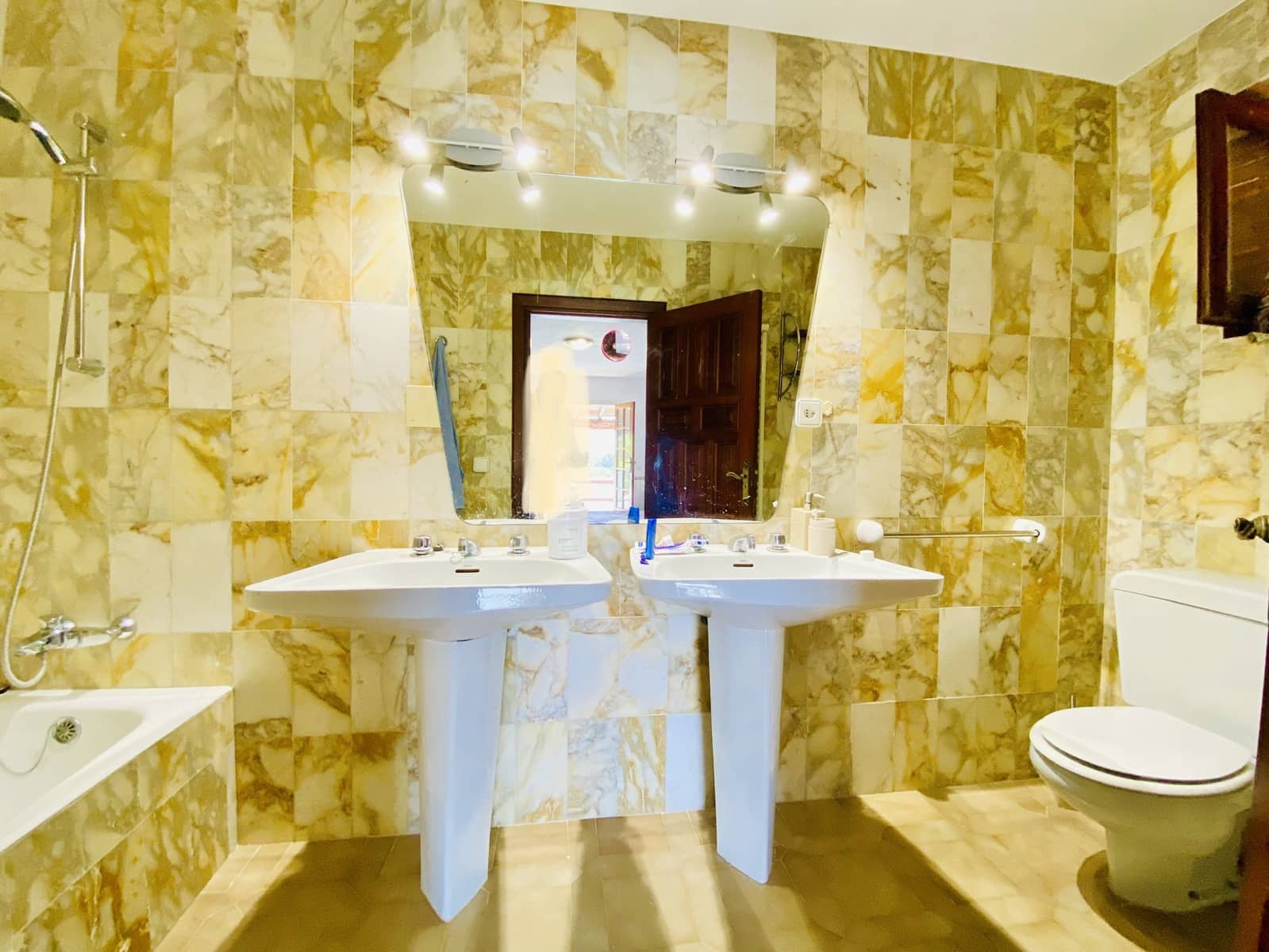 Chalet de 7 habitaciones en Sant Joan de Labritja en alquiler con piscina garaje - 6.700 € (Ref: 9467913)