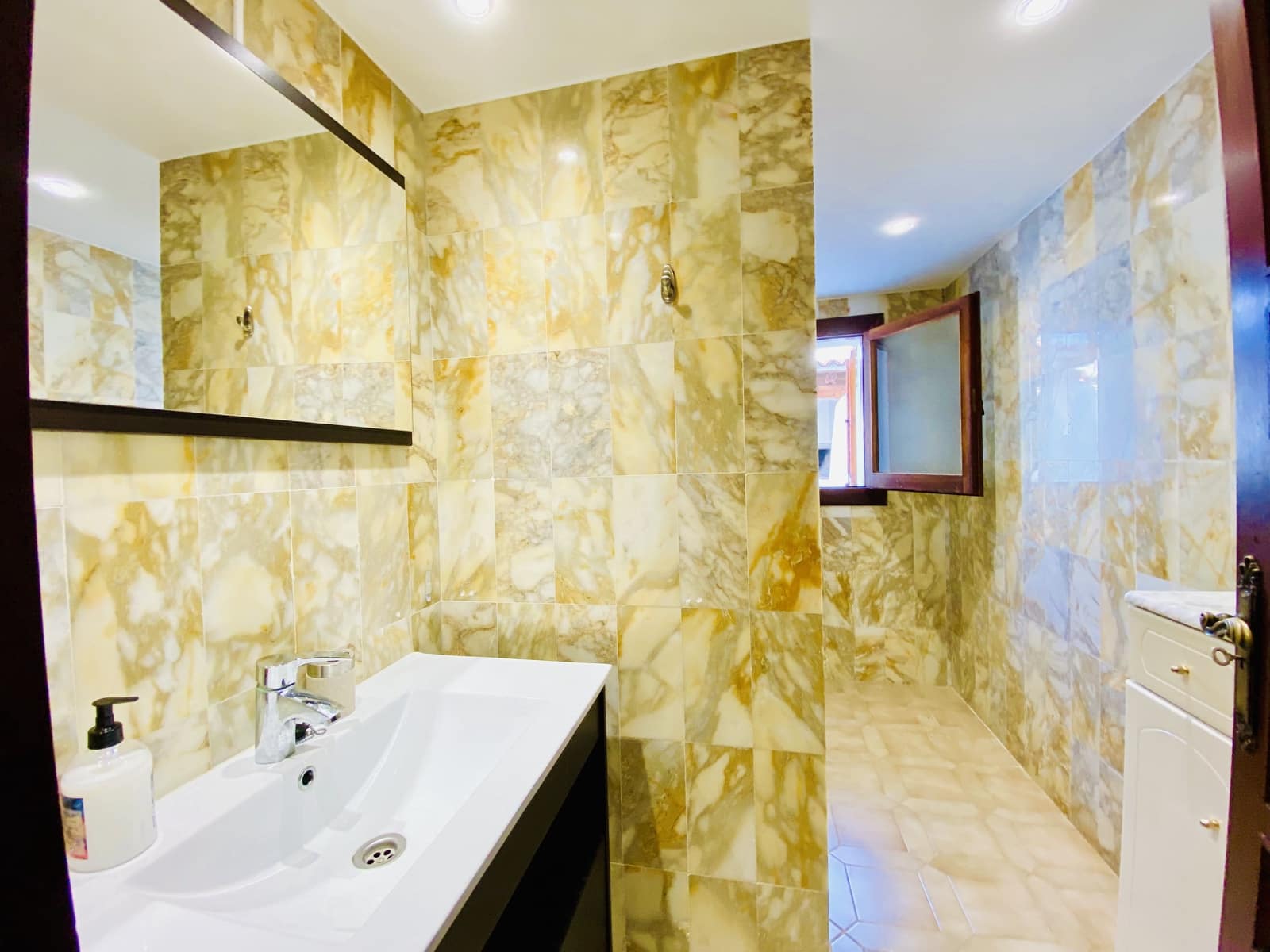 Chalet de 7 habitaciones en Sant Joan de Labritja en alquiler con piscina garaje - 6.700 € (Ref: 9467913)