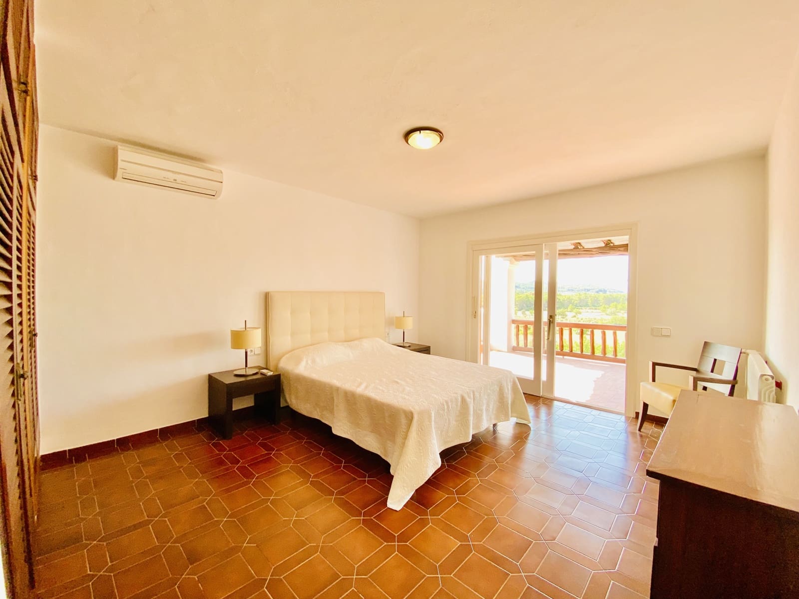 Chalet de 7 habitaciones en Sant Joan de Labritja en alquiler con piscina garaje - 6.700 € (Ref: 9467913)