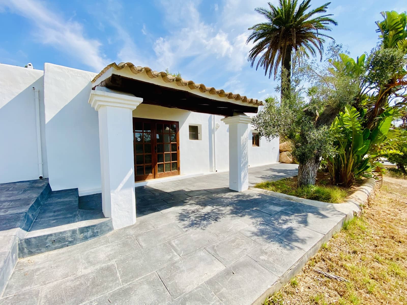 Chalet de 7 habitaciones en Sant Joan de Labritja en alquiler con piscina garaje - 6.700 € (Ref: 9467913)