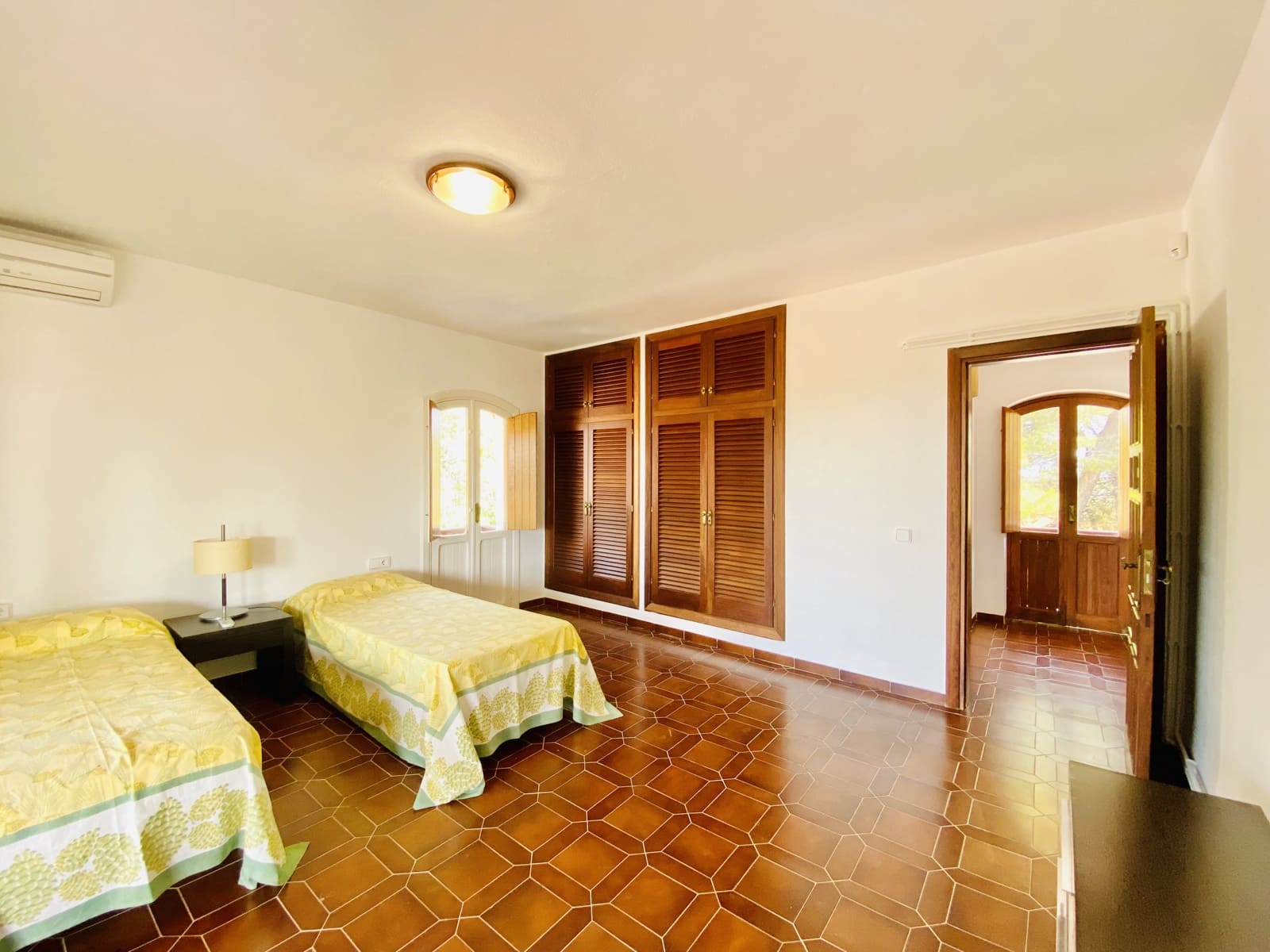 Chalet de 7 habitaciones en Sant Joan de Labritja en alquiler con piscina garaje - 6.700 € (Ref: 9467913)