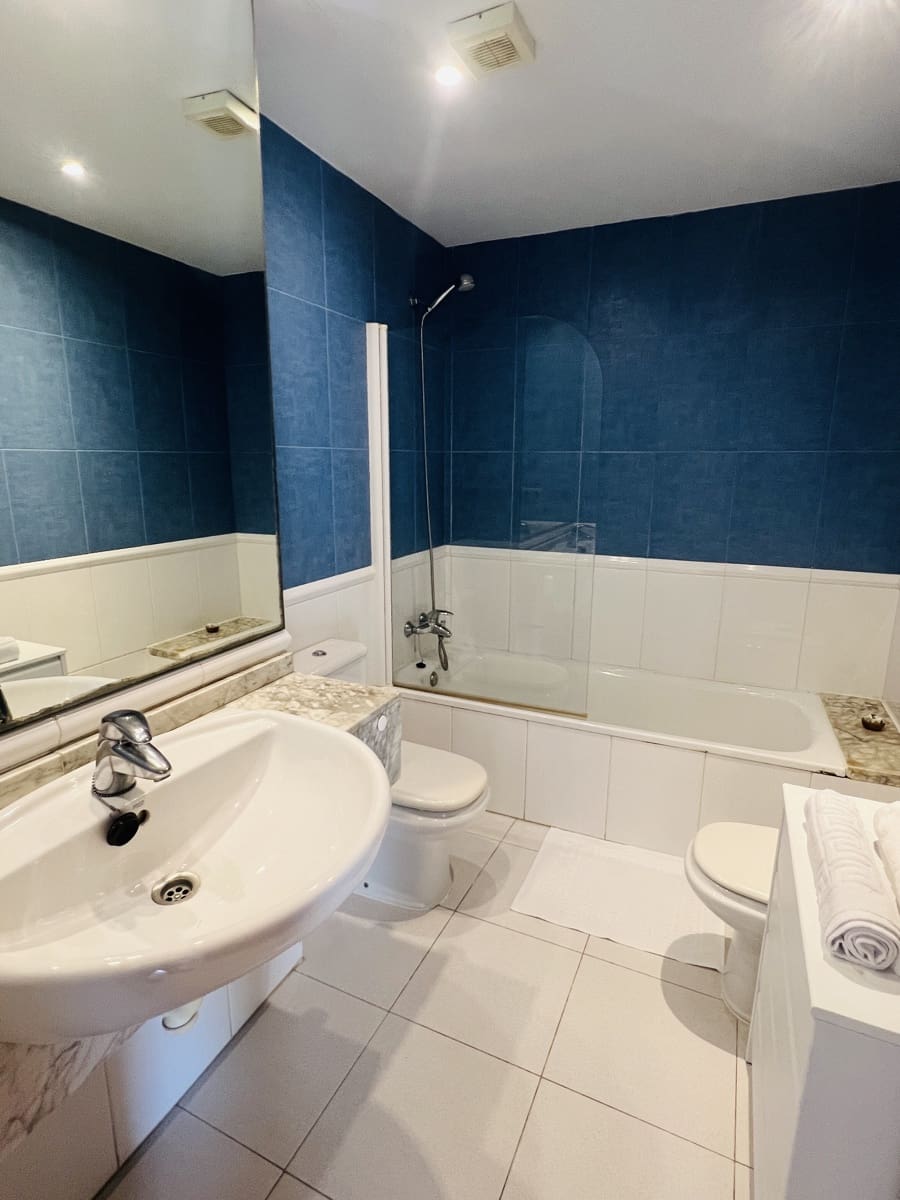 3 quarto Apartamento para venda em Playa d'en Bossa com piscina garagem - 795 000 € (Ref: 9470735)