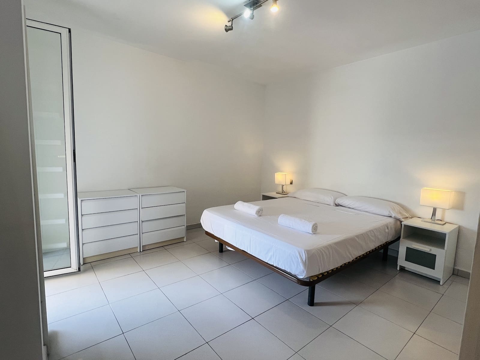 3 quarto Apartamento para venda em Playa d'en Bossa com piscina garagem - 795 000 € (Ref: 9470735)