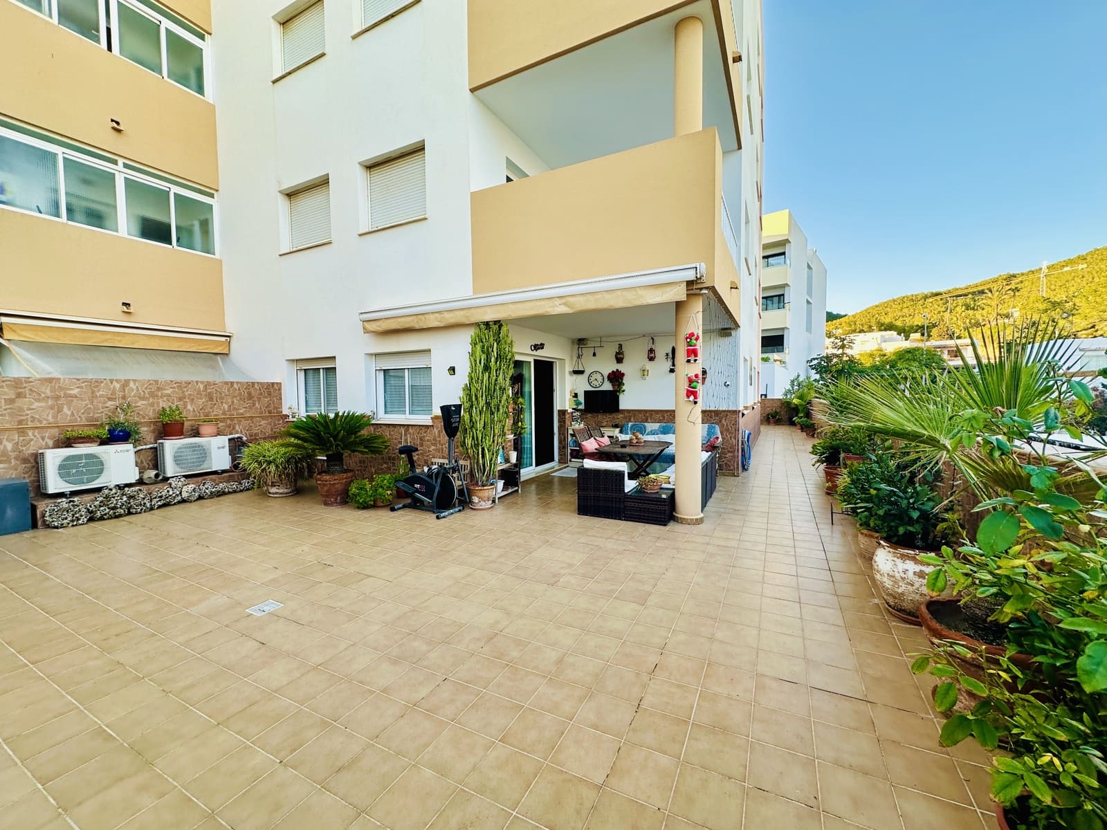 3 bedroom Apartment for sale in Santa Eulalia / Santa Eularia - € 765,000 (Ref: 9498092)