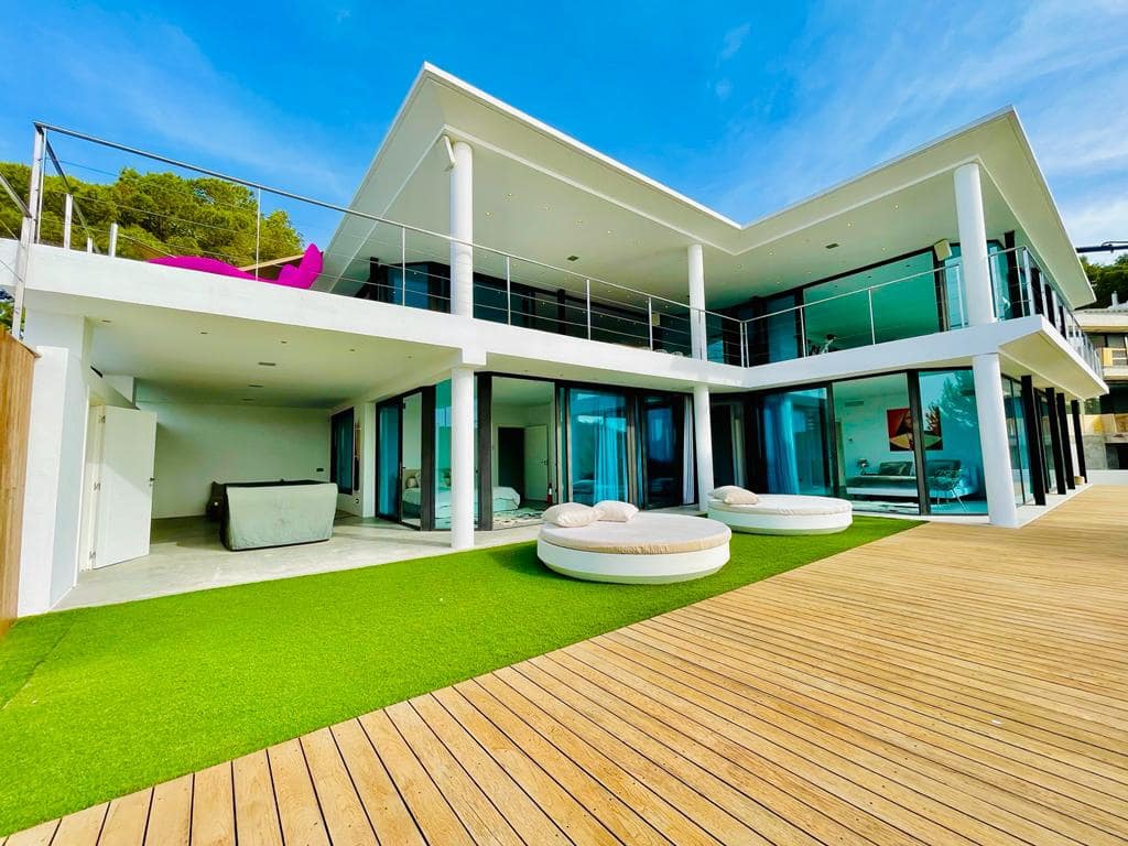 6 chambre Villa/Maison à vendre à Santa Eulalia / Santa Eularia avec piscine garage - 5 000 000 € (Ref: 9564017)