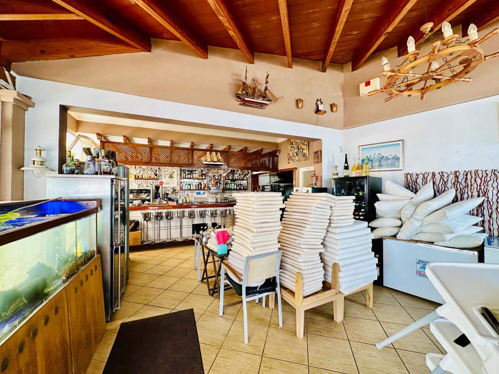 Local Commercial à louer à Santa Eulalia / Santa Eularia - 4 000 € (Ref: 9671147)