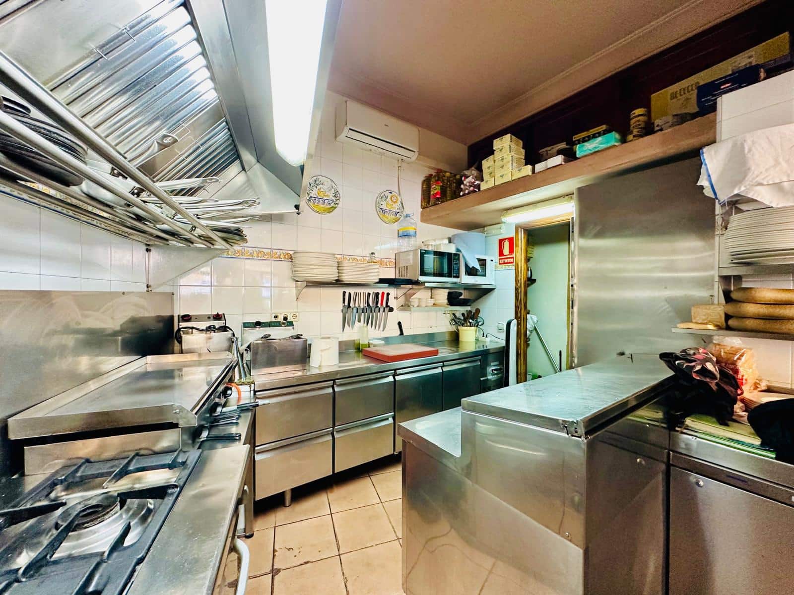 Local Commercial à louer à Santa Eulalia / Santa Eularia - 4 000 € (Ref: 9671147)