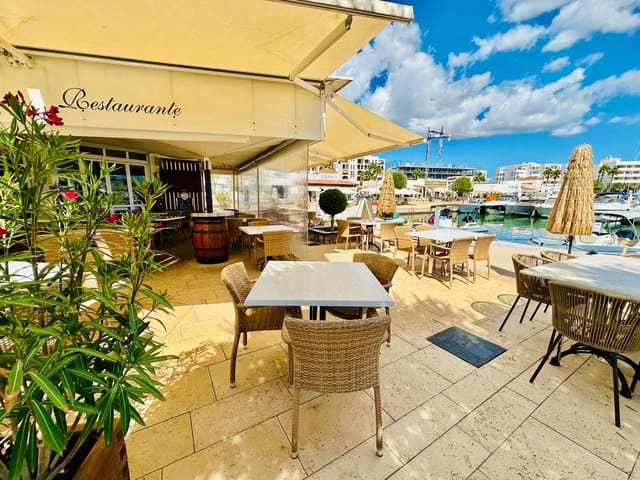 Kaupallinen vuokrattavana paikassa Santa Eulalia / Santa Eularia - 4 000 € (Ref: 9671147)