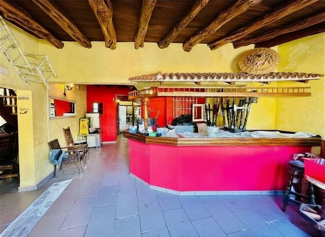 Erhverv til salg i San Jose / Sant Josep de Sa Talaia - € 1.290.000 (Ref: 9711132)