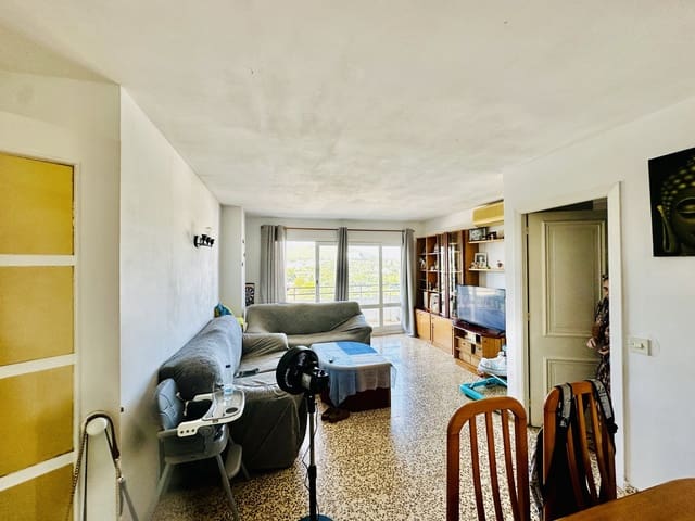 3 sovrum Lägenhet till salu i Santa Eulalia / Santa Eularia - 470 000 € (Ref: 9892748)