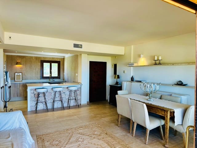 Apartamento de 2 habitaciones en San Jose / Sant Josep de Sa Talaia en alquiler con piscina garaje - 6.800 € (Ref: 9932445)