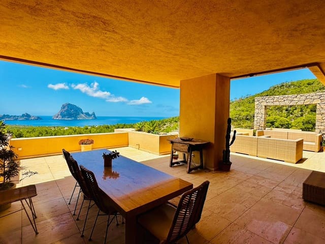 Apartamento de 2 habitaciones en San Jose / Sant Josep de Sa Talaia en alquiler con piscina garaje - 6.800 € (Ref: 9932445)