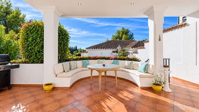4 sypialnia Willa do wynajęcia w Nagüeles Alto, Marbella z basenem garażem - 5 500 € (Ref: 10109381)