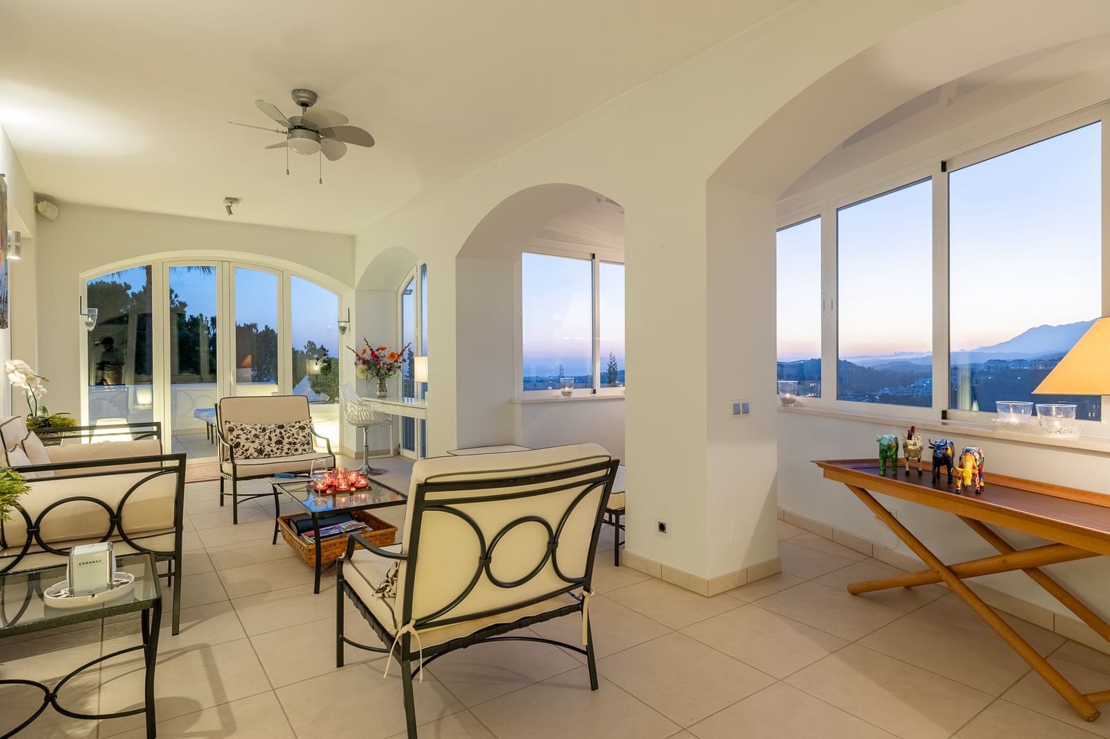 3 sovrum Takvåning till salu i Benahavis med pool garage - 1 395 000 € (Ref: 10115589)