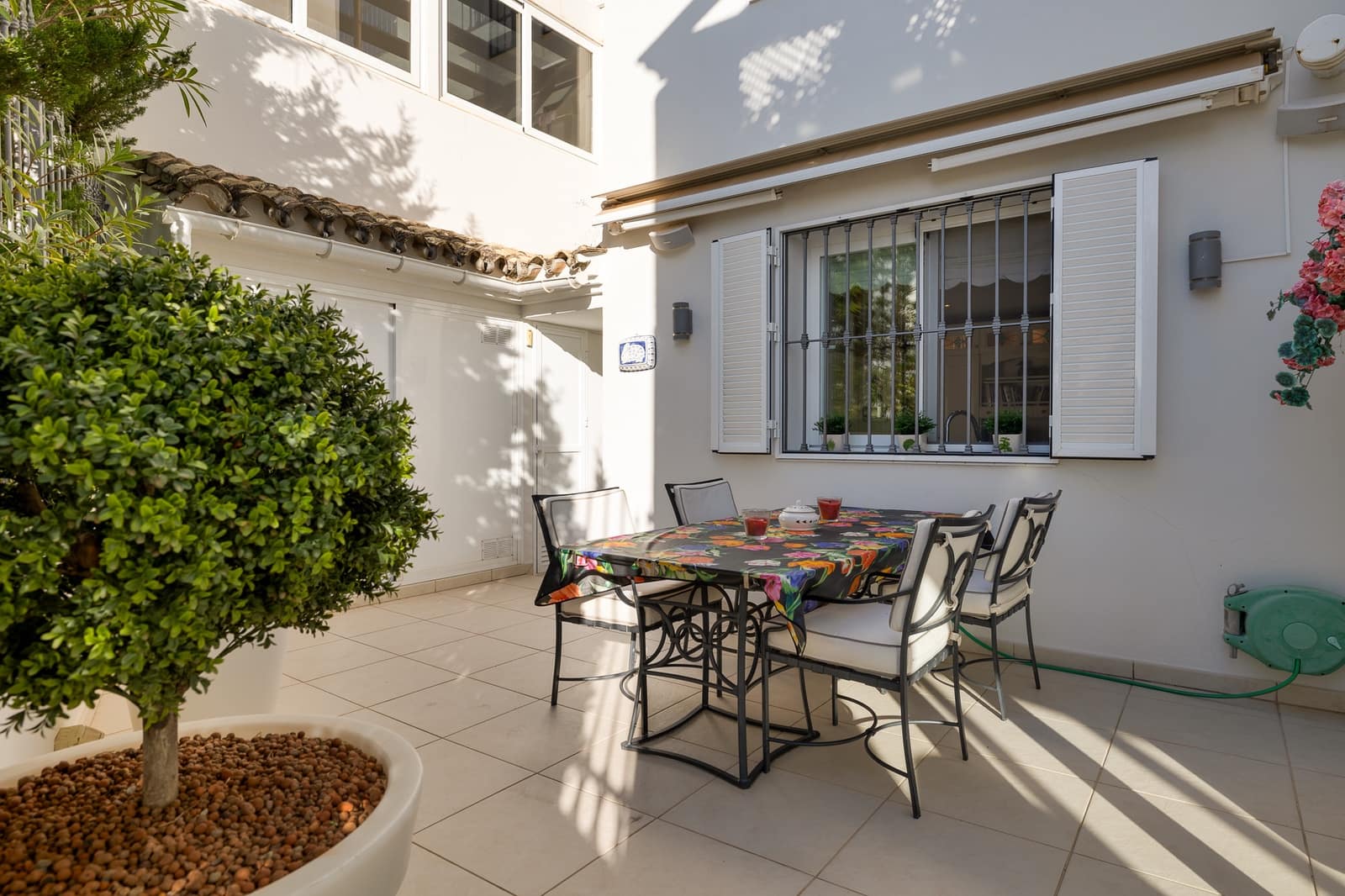 3 sovrum Takvåning till salu i Benahavis med pool garage - 1 395 000 € (Ref: 10115589)