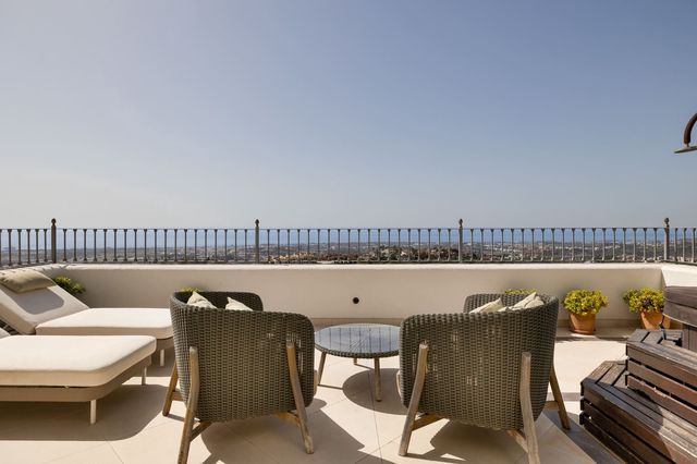 4 sovrum Takvåning till salu i Benahavís med pool garage - 1 795 000 € (Ref: 10115590)