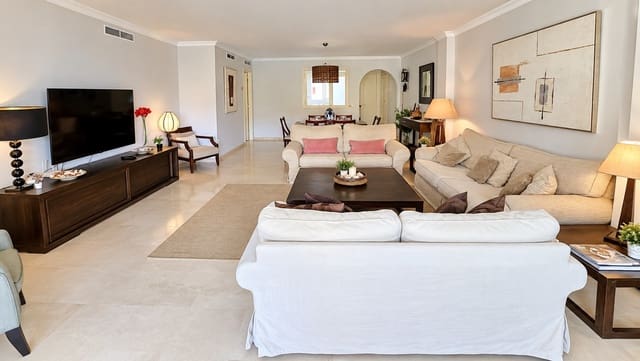 3 makuuhuone Huoneisto myytävänä paikassa Puerto de Sotogrande - La Marina, San Roque mukana uima-altaan - 680 000 € (Ref: 10119063)
