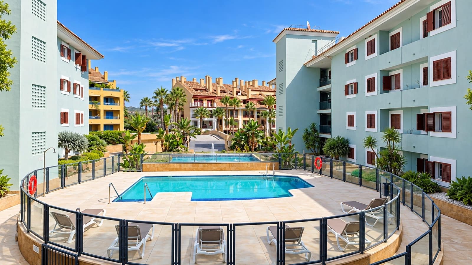 3 makuuhuone Huoneisto myytävänä paikassa Sotogrande mukana uima-altaan - 680 000 € (Ref: 10119063)