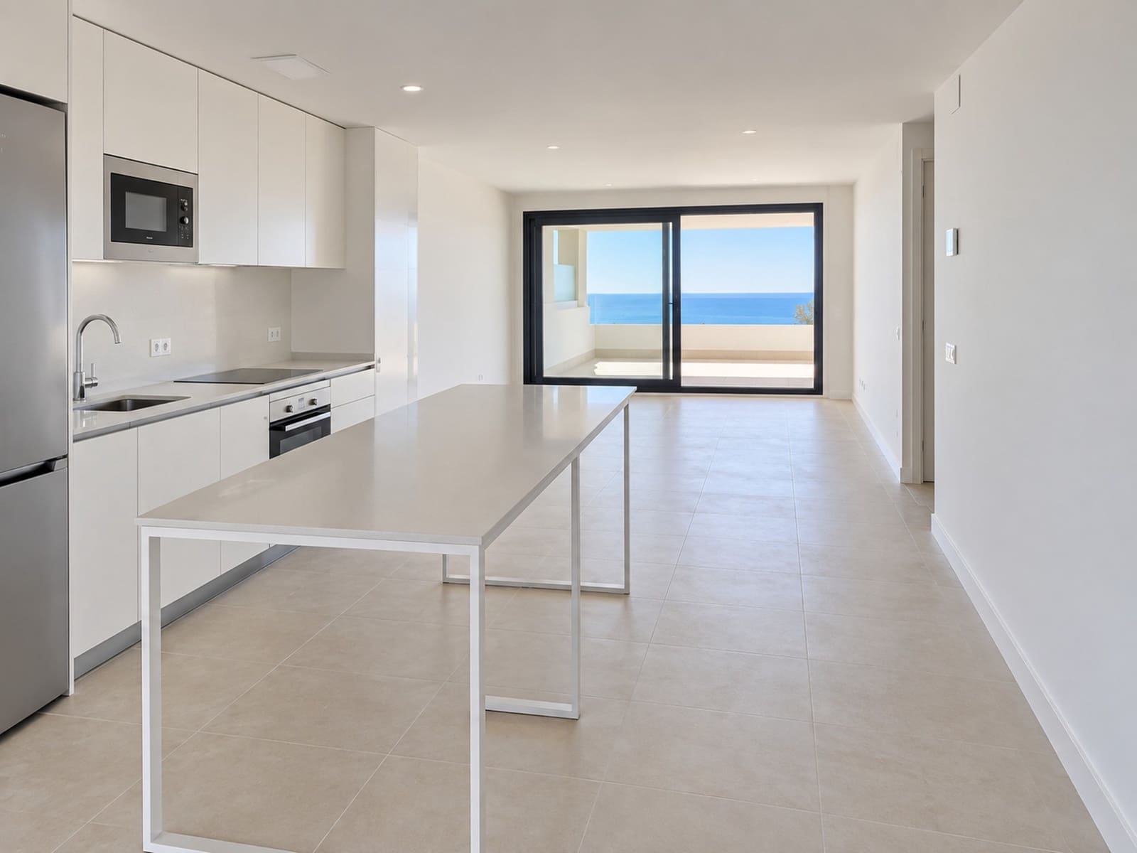 Ático de 2 habitaciones en Benalmadena Costa en venta con piscina garaje - 643.000 € (Ref: 10119064)