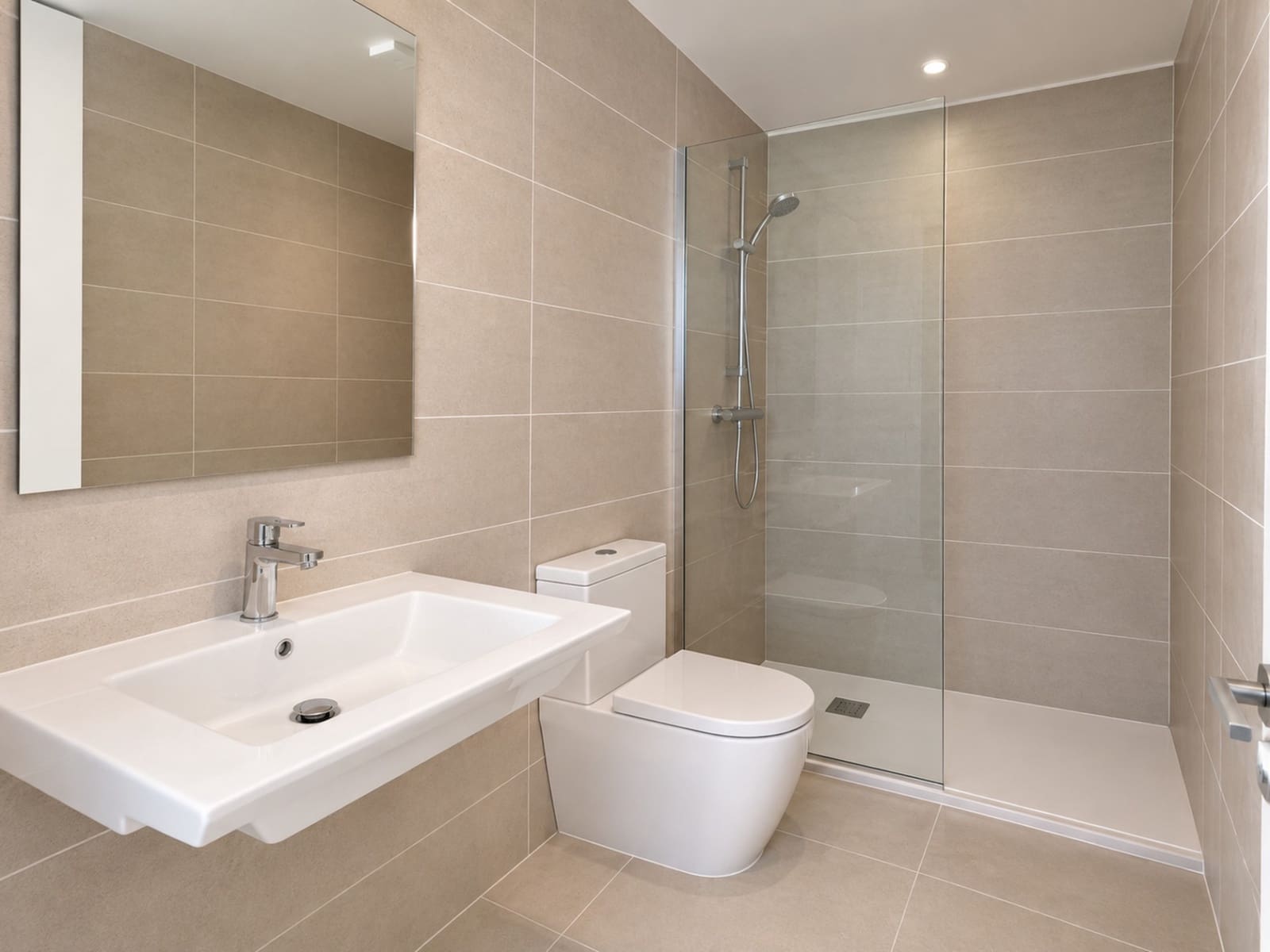 Ático de 2 habitaciones en Benalmadena Costa en venta con piscina garaje - 643.000 € (Ref: 10119064)