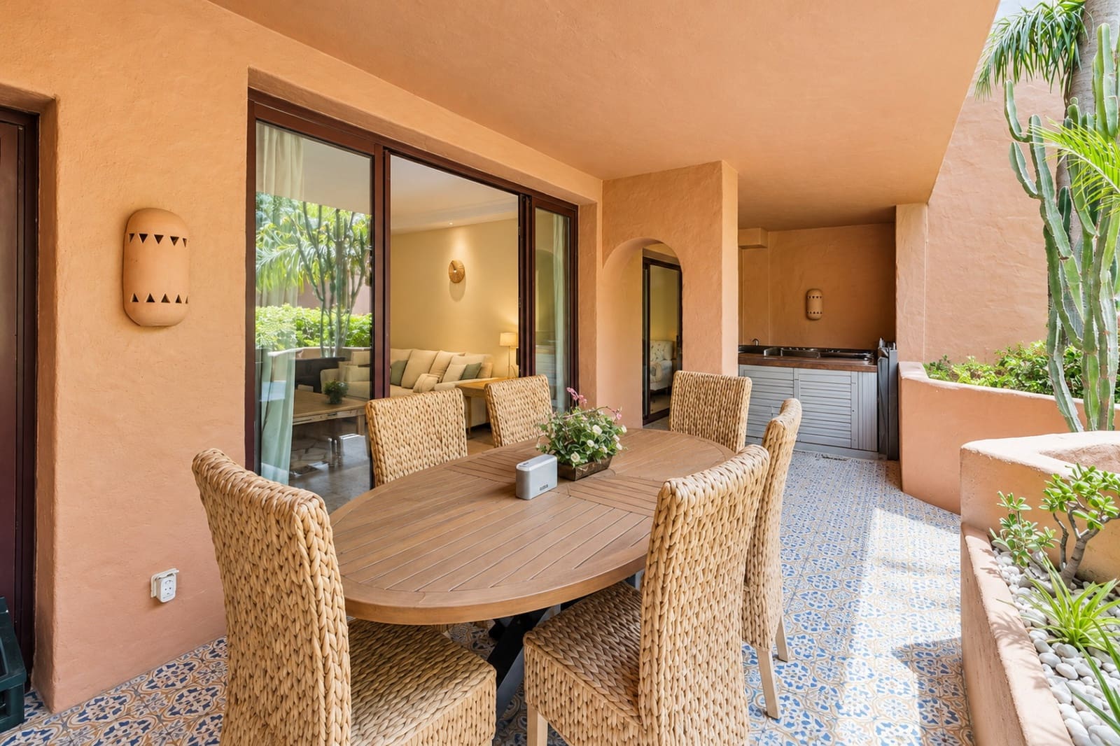 2 soveværelse Lejlighed til salg i Estepona med swimmingpool - € 995.000 (Ref: 10146724)
