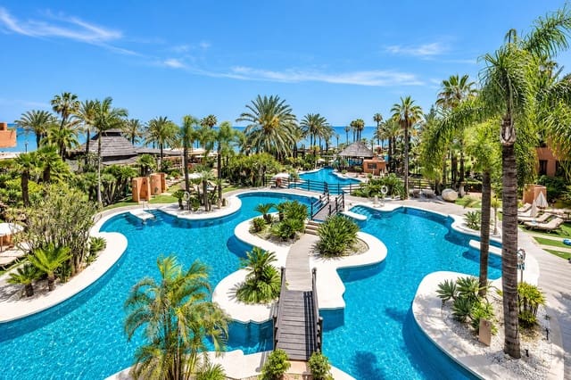 2 sovrum Lägenhet till salu i Kempinski, Estepona med pool - 995 000 € (Ref: 10146724)