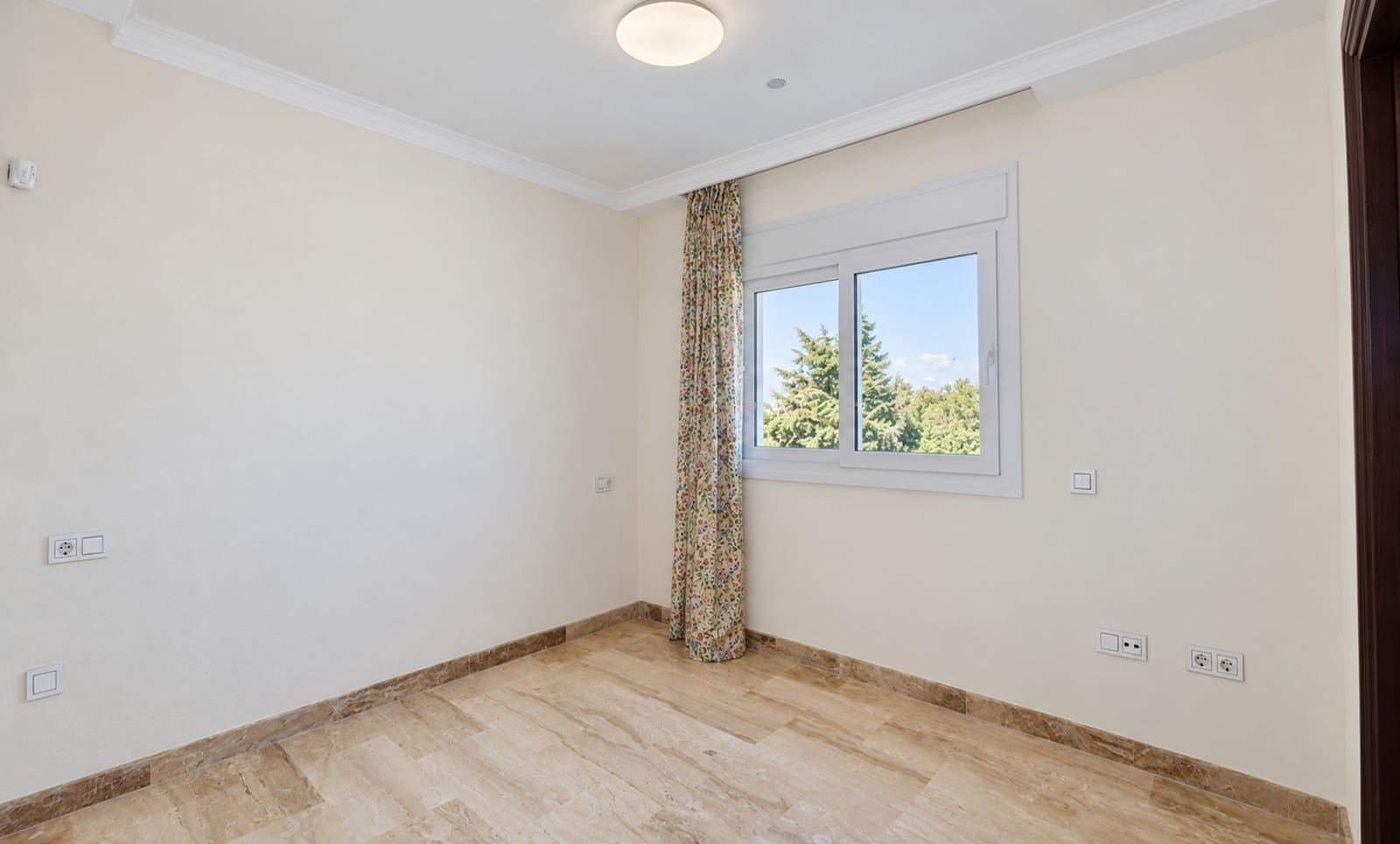 4 soveværelse Villa til salg i Guadalmina med swimmingpool garage - € 1.900.000 (Ref: 10166342)