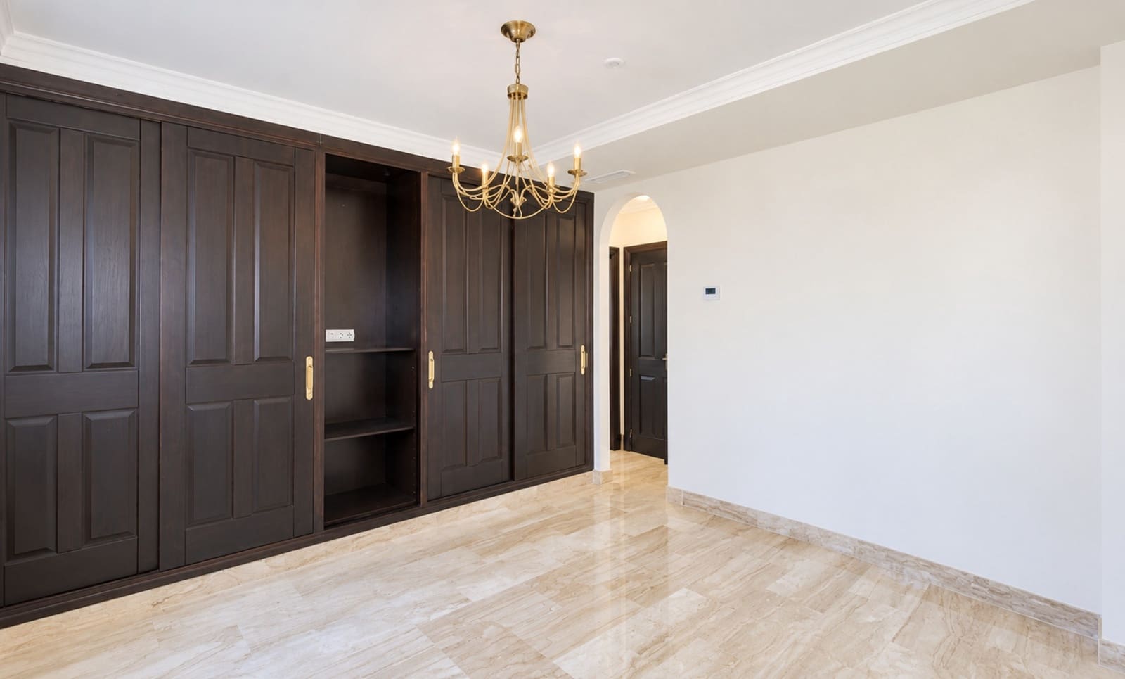 4 soveværelse Villa til salg i Guadalmina med swimmingpool garage - € 1.900.000 (Ref: 10166342)