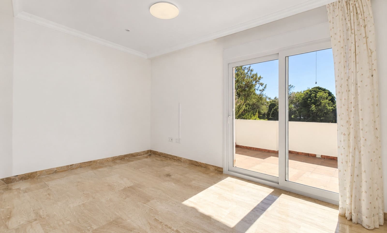 4 soveværelse Villa til salg i Guadalmina med swimmingpool garage - € 1.900.000 (Ref: 10166342)
