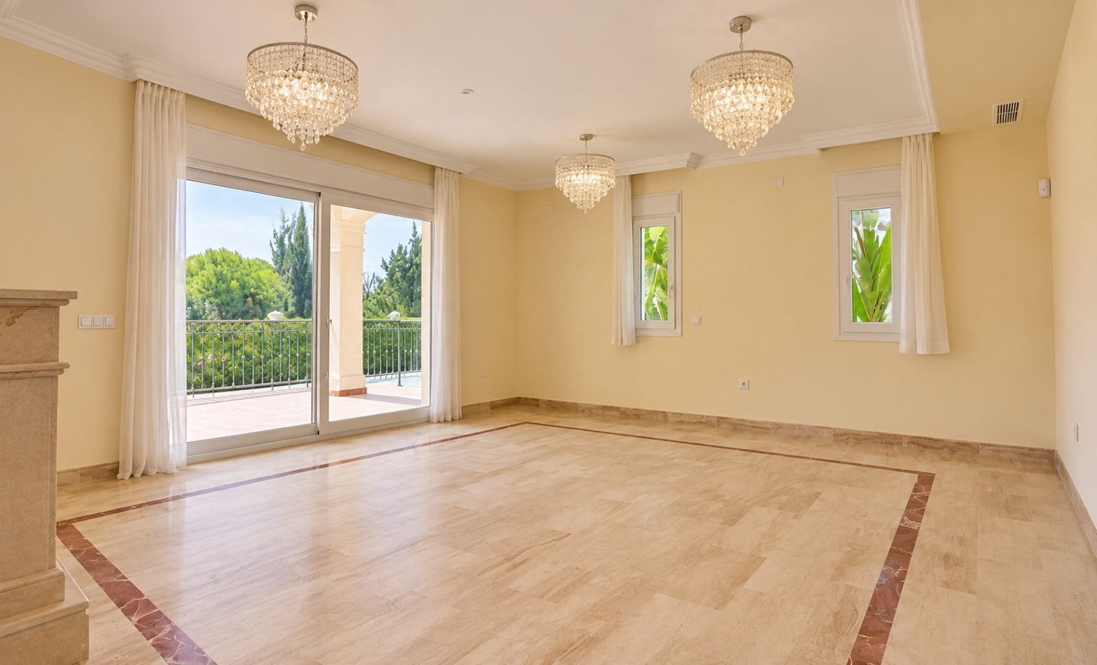 4 soveværelse Villa til salg i Guadalmina med swimmingpool garage - € 1.900.000 (Ref: 10166342)