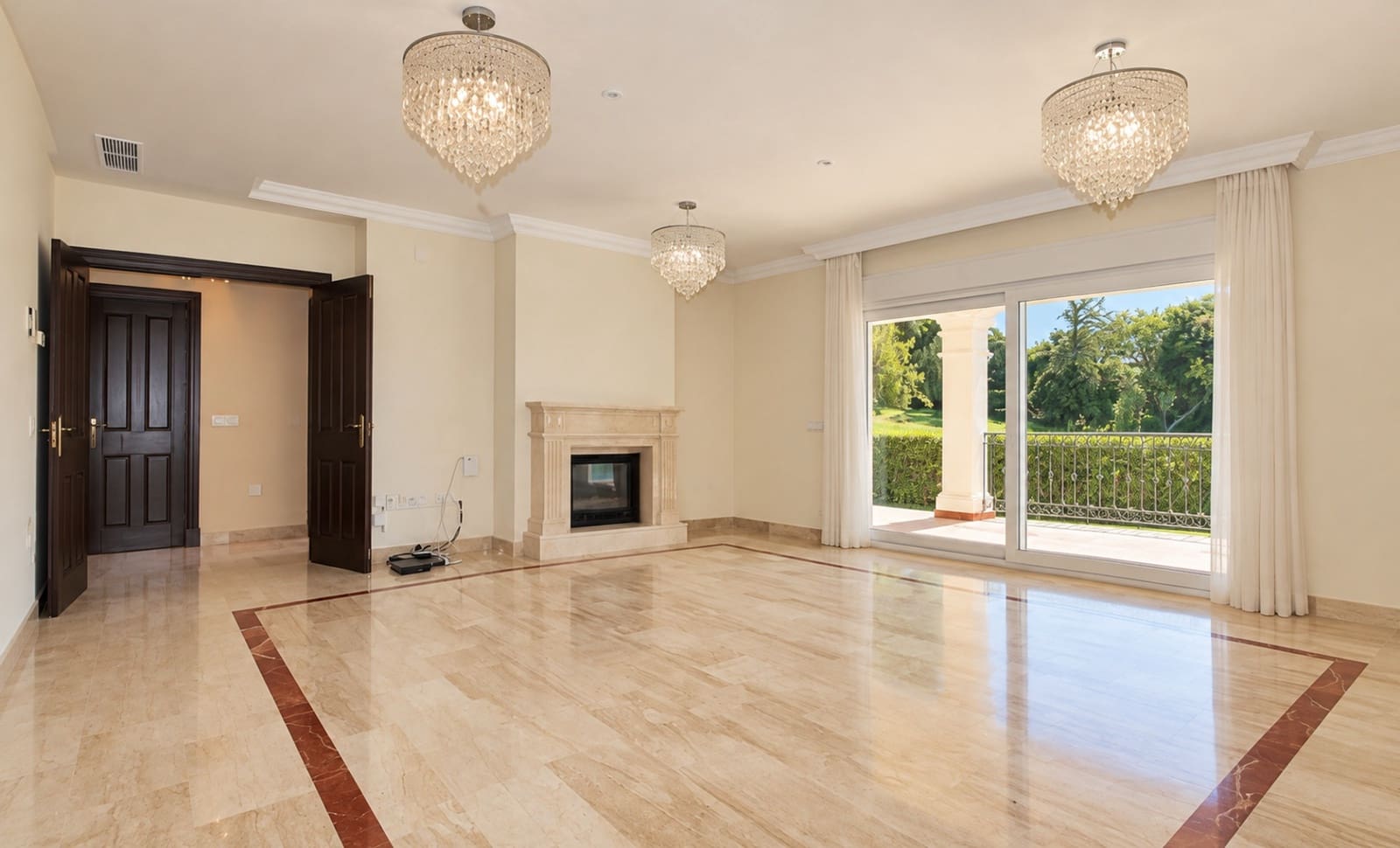 4 soveværelse Villa til salg i Guadalmina med swimmingpool garage - € 1.900.000 (Ref: 10166342)